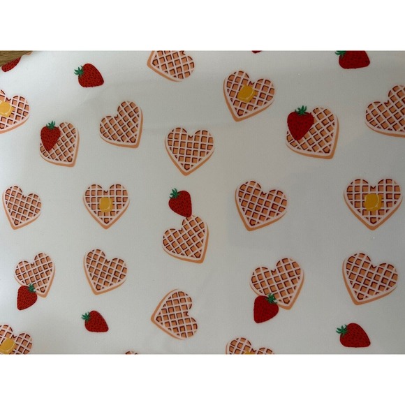 Opalhouse Valentine’s Day Heart Waffles Serving Platter Tray Melamine - Picture 2 of 3